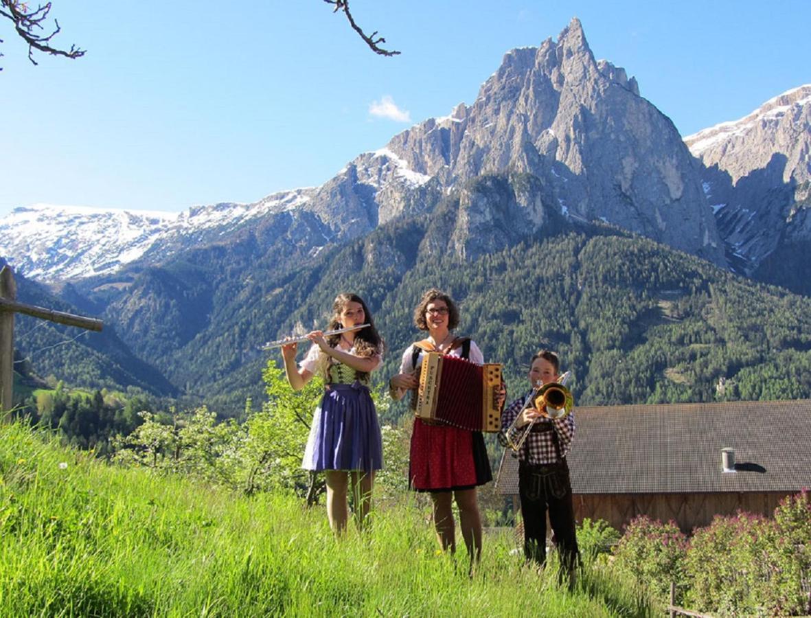 Schildberghof Panorama Apartment Siusi Luaran gambar
